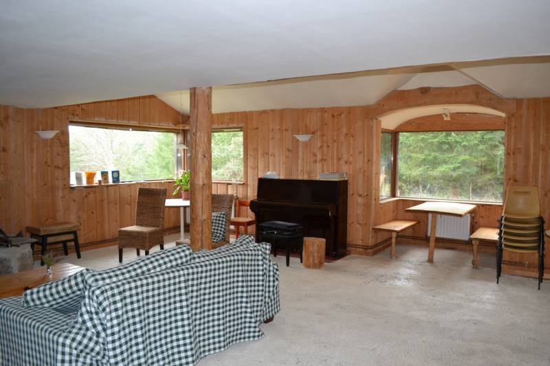 A vendre, ensemble de 3 bâtiments isolés avec 1.4 Hectares à Devesset