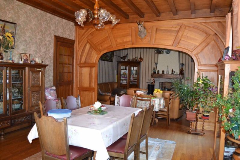 Maison à rénovée avec terrain tence
