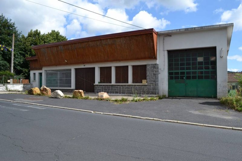 Bâtiment à usage industriel à Tence