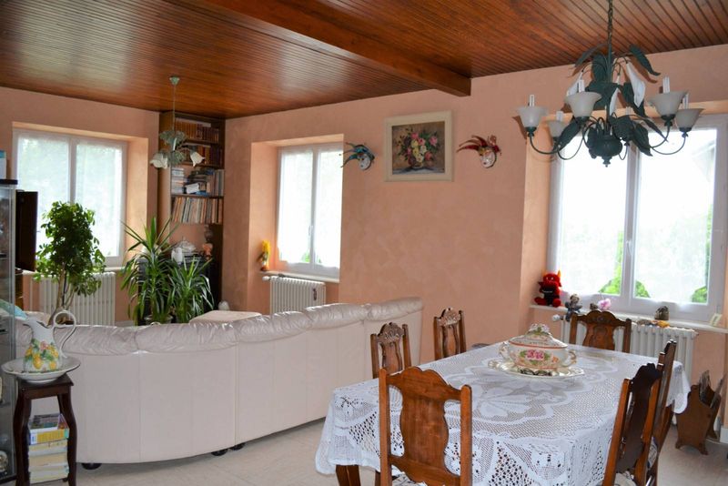 Maison proche du centre de ville Le Chambon sur Lignon.