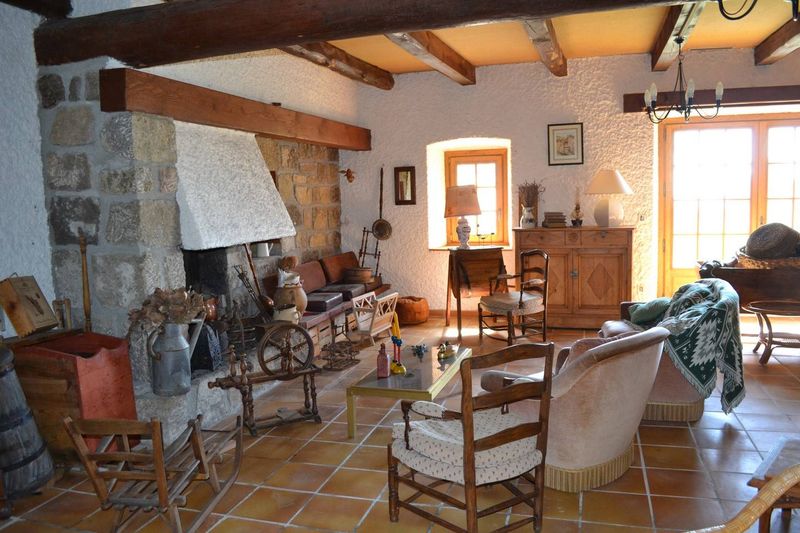 Ferme avec potentiel secteur Saint Agrève