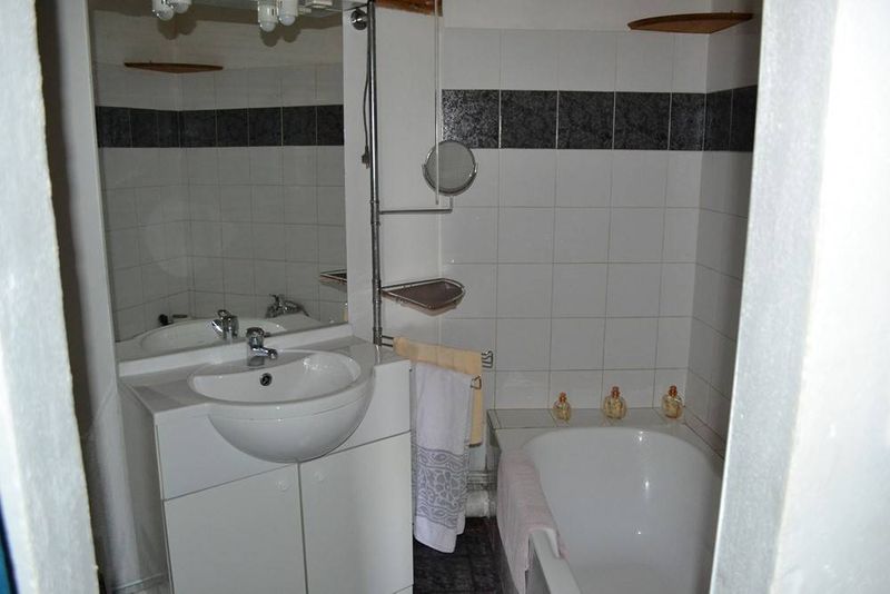 Ferme authentique du Mézenc, 1.4Ha de terrain, entièrement rénovée