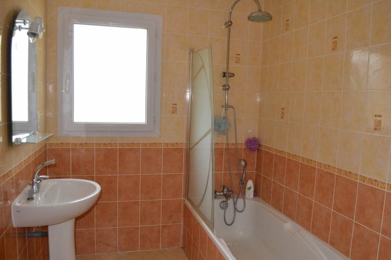 A vendre, villa proche centre ville à Saint Agrève