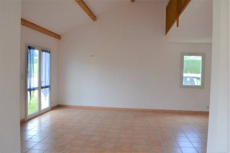 A vendre, villa proche centre ville à Saint Agrève