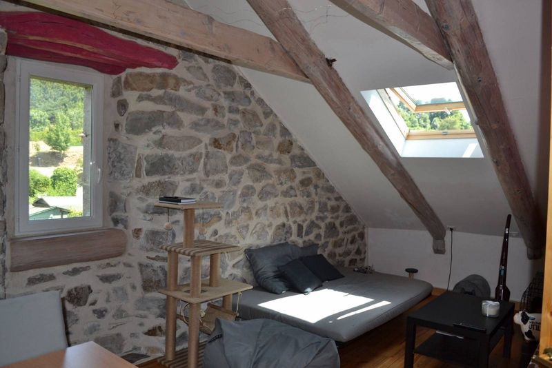 Ancienne ferme composée de 4 appartements Le Mazet St Voy