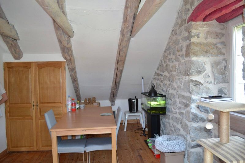 Ancienne ferme composée de 4 appartements Le Mazet St Voy