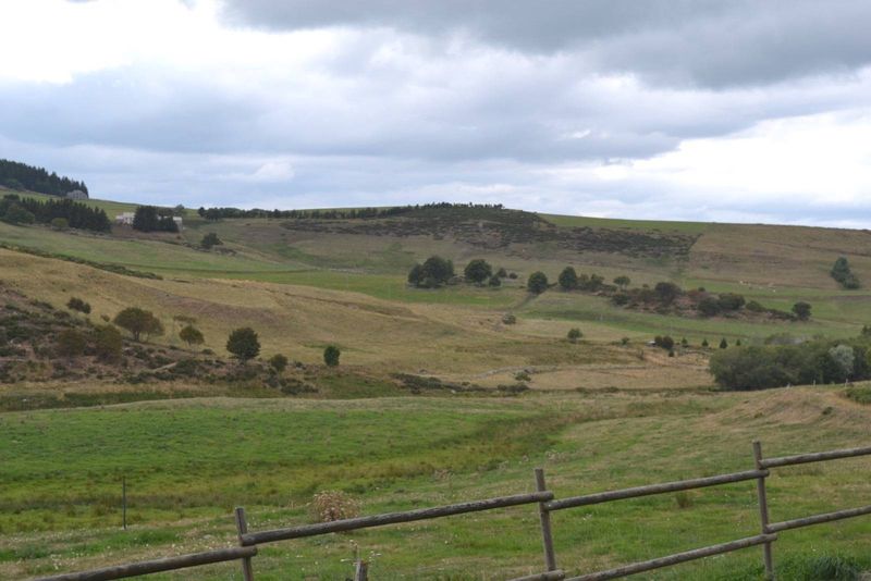 Maison avec vue dégagée à Chaudeyrolles