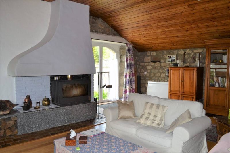 A vendre, ferme 43400