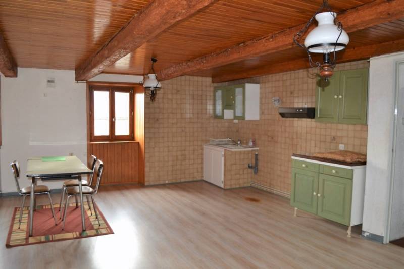 Belle maison en pierres à St Julien Molhesabate