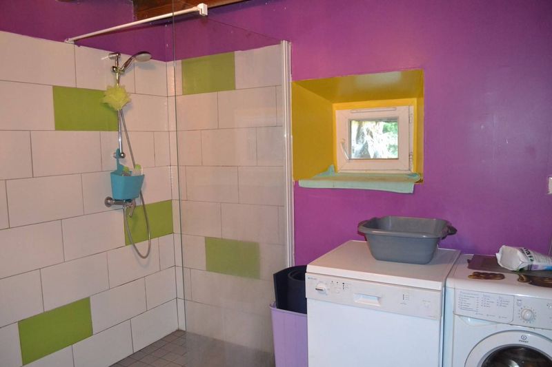 Secteur Mézenc Isolé. 4Ha de terrain. Vue. Cachet.