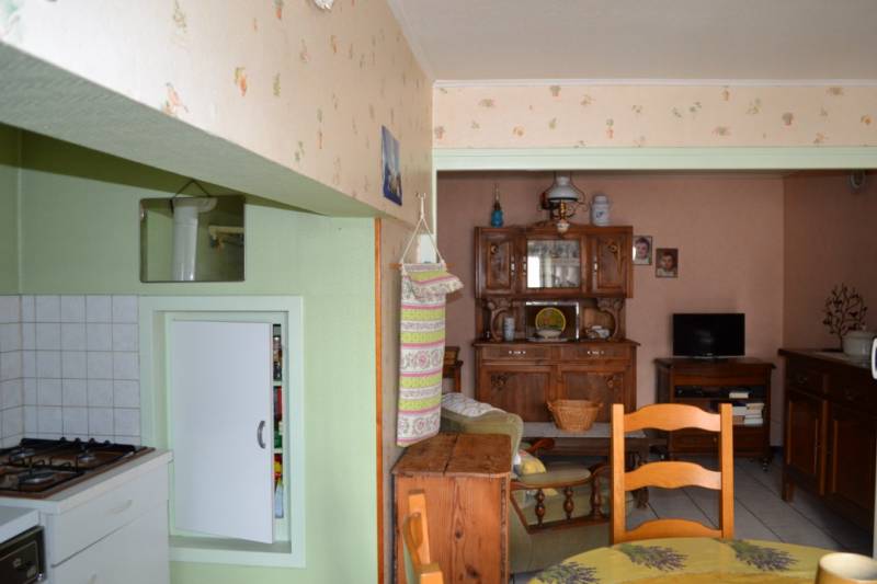 Belle maison en pierres à St Julien Molhesabate