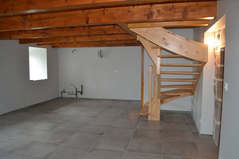 Maison avec 3 chambres en pleine campagne de St Jean Roure