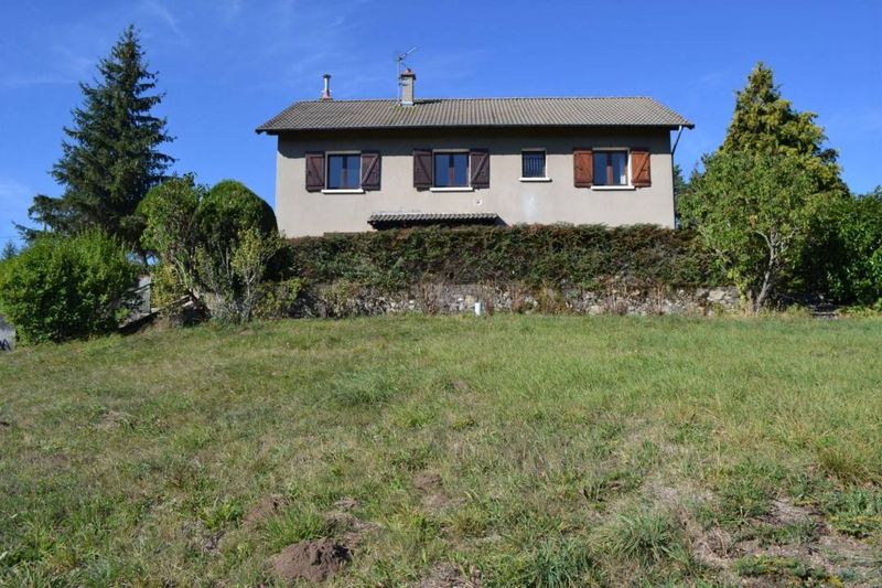 Maison à vendre à l'orée du village