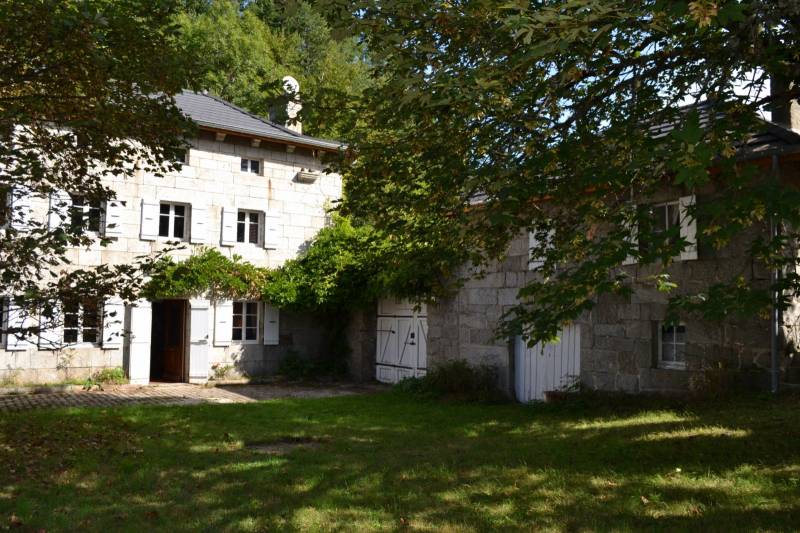 Charmante demeure du XIXème dans la campagne de Tence