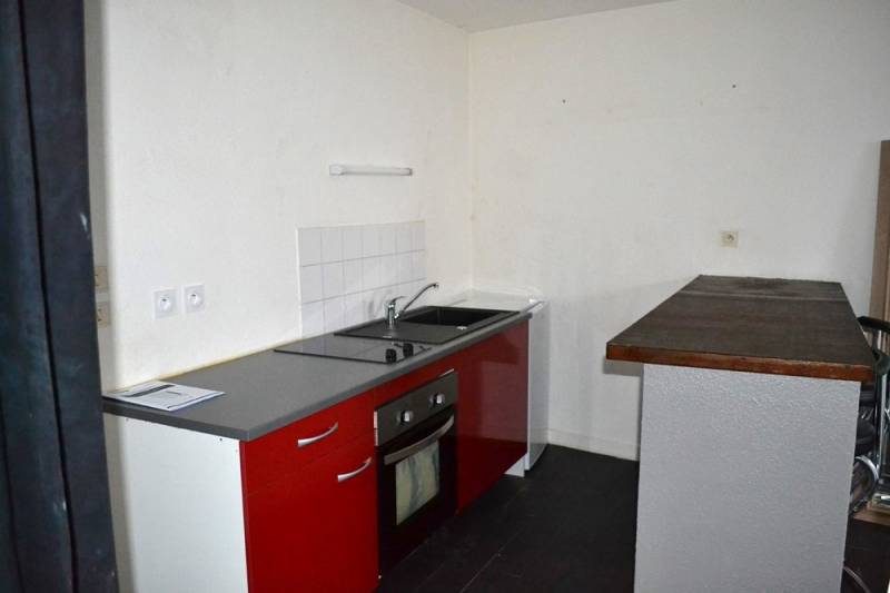 Petit T2 meublé au centre du village du Chambon sur Lignon