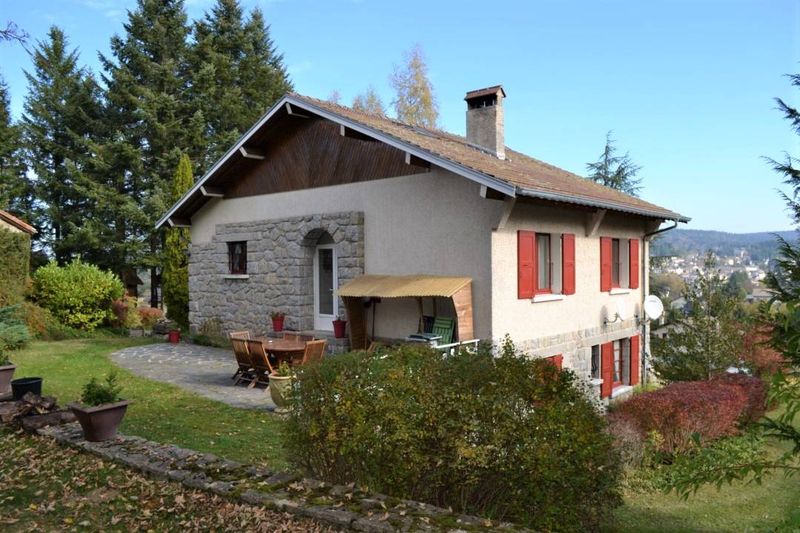 Villa rénovée avec vue le Chambon sur Lignon