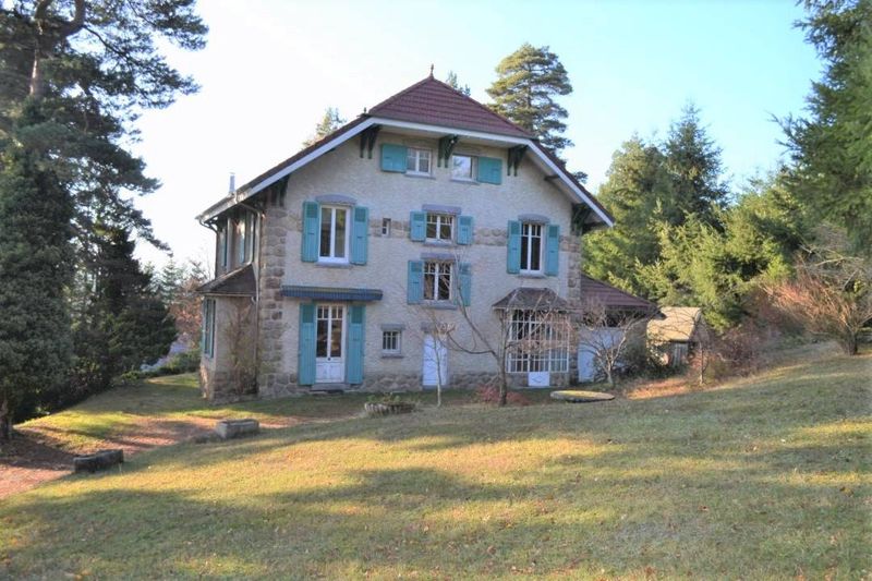 Maison bourgeoise proche du centre ville du Chambon sur Lignon