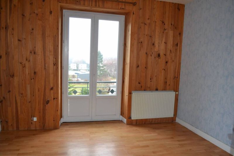 Appartement proche centre ville avec balcon au Chambon sur Lignon