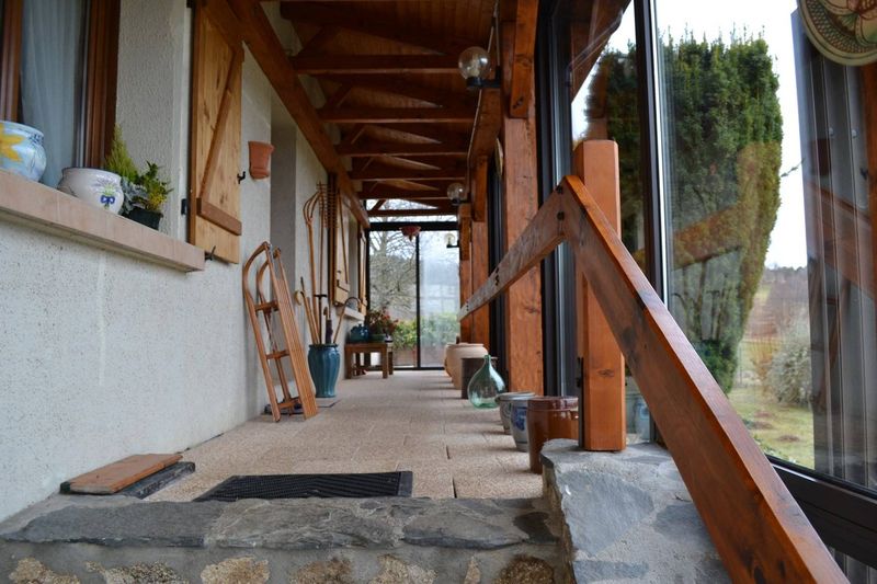 Jolie villa en campagne de Tence. 4 chambres. Superbe environnement.