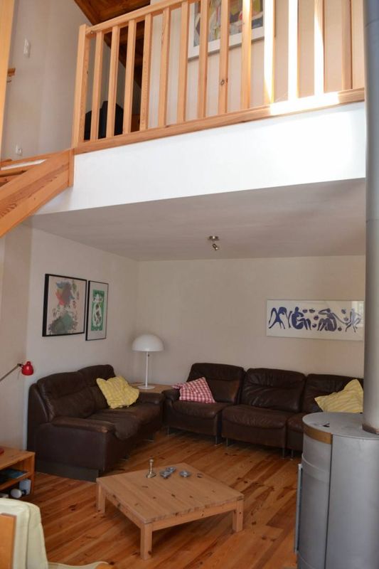 Campagne de Mars. Coquette maison en pierres