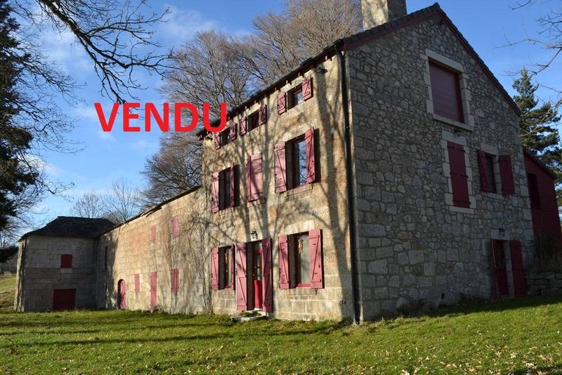 Ferme rénovée 11 Ha Chambon sur Lignon