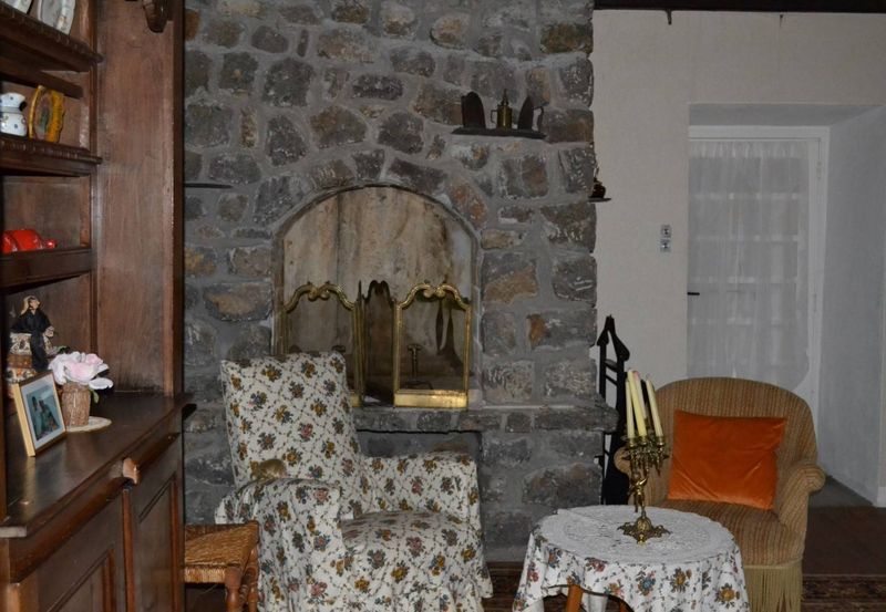 Maison 100 m² à rafraichir Intres