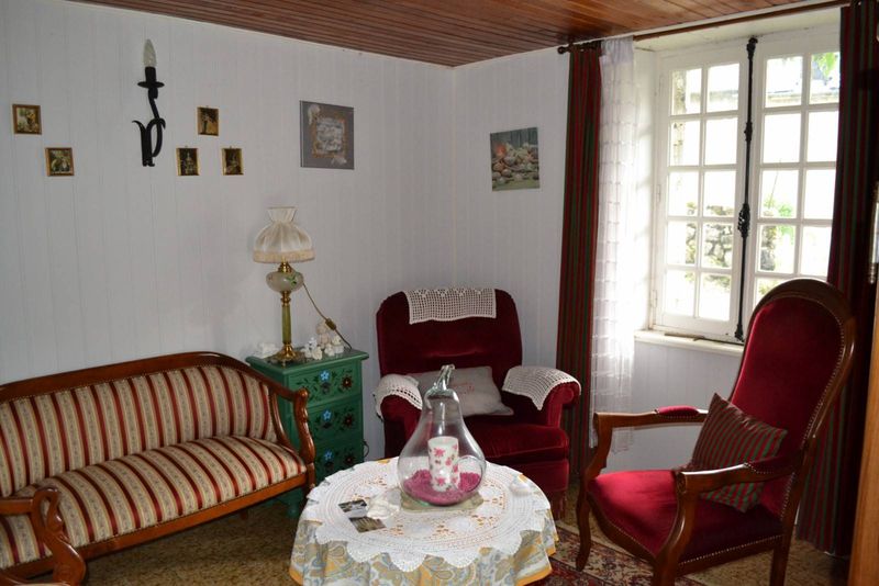 Ensemble immobilier Intres. 10mn de St Agrève