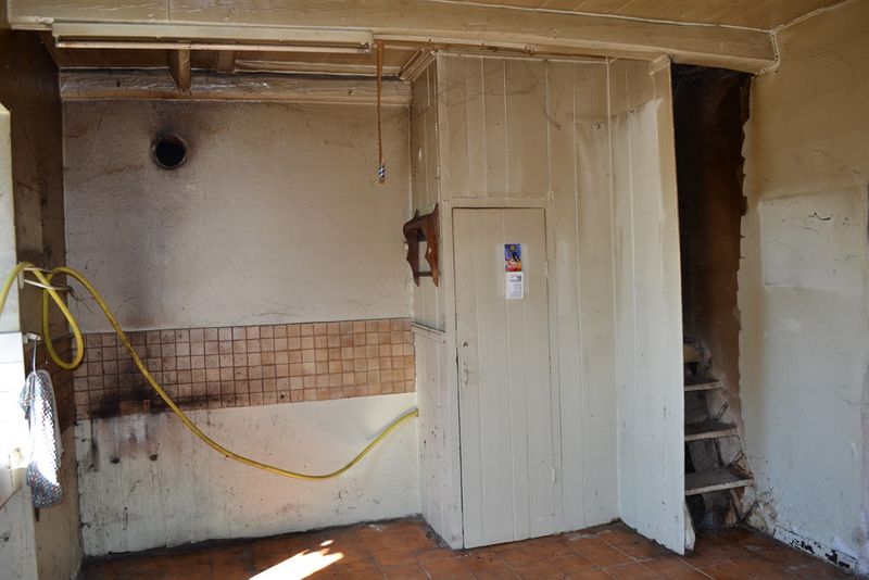 Maison de hameau  Campagne de St Agrève A rénover. Vue