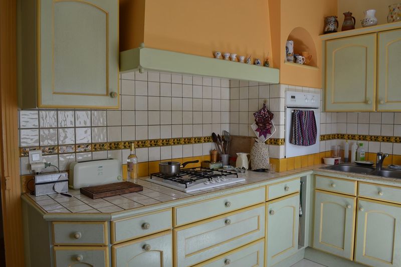 Maison de village T6 Le Chambon sur Lignon Lumineux, spacieux, centre village