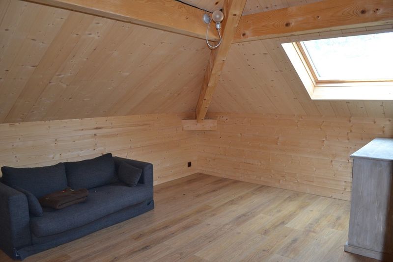 CHALET T3 Le Chambon sur Lignon Lumineux, proche du Golf. Construction récente. Vue.