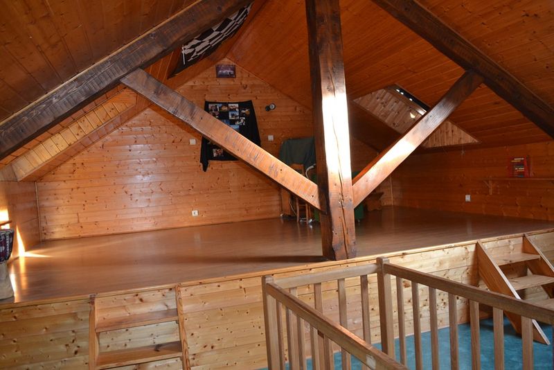 Ferme rénovée Le Mazet St Voy Tout confort. Terrasse. Garage.