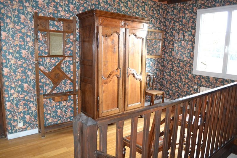 Maison individuelle T6 TENCE Maison individuelle 6 TENCE