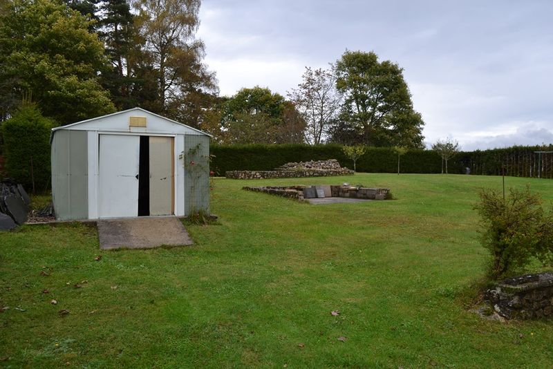 Maison individuelle T6 TENCE Maison individuelle 6 TENCE