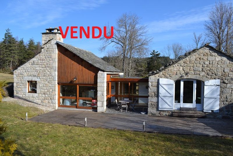 Campagne de Tence et Le Chambon Lumineuse, calme, confortable Campagne de Tence et Le Chambon Lumineuse, calme, confortable