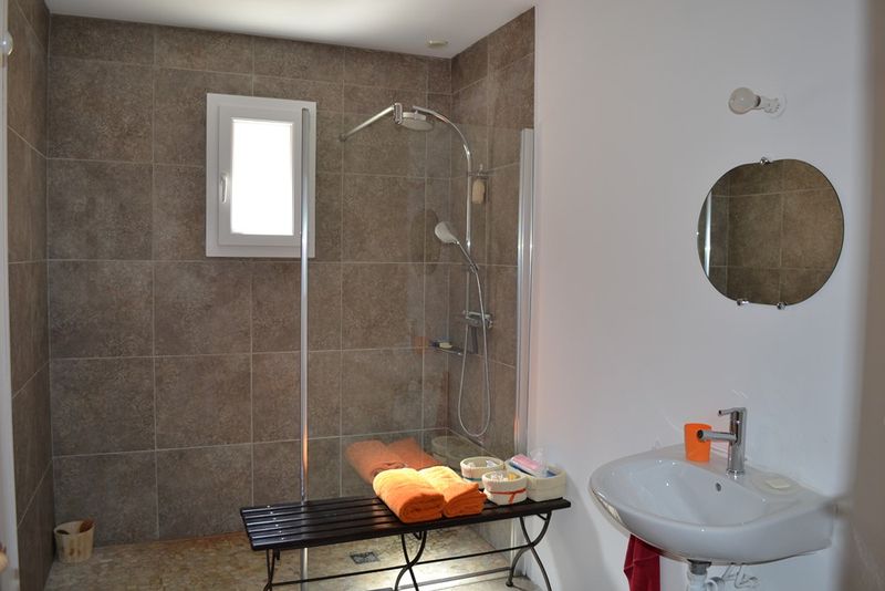 CHALET Le Chambon sur Lignon Belle qualité de prestation. Lumineux et spacieux