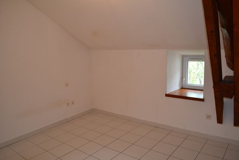 Appartement T3 Saint Agrève Centre ville.  Appartement 3 Saint Agrève Centre ville.