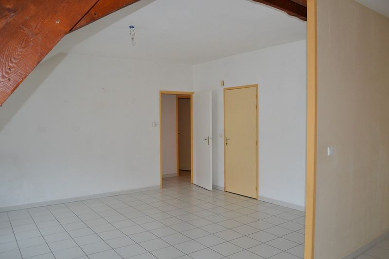 Appartement T3 Saint Agrève Centre ville.  Appartement 3 Saint Agrève Centre ville.