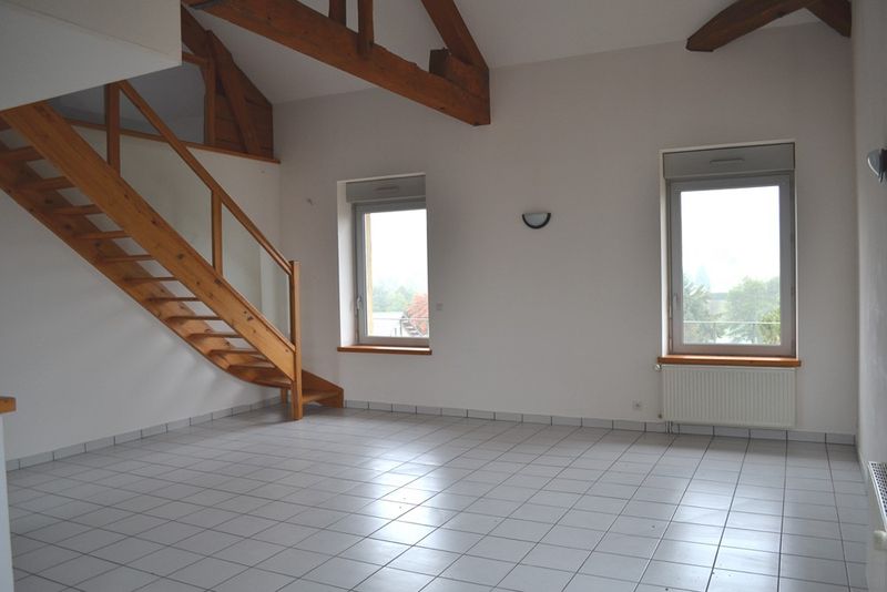 Duplex T4 Tence Duplex 97m² propre. 3 chambres. Cave. Duplex 4 Tence Duplex 97m² propre. 3 chambres. Cave.