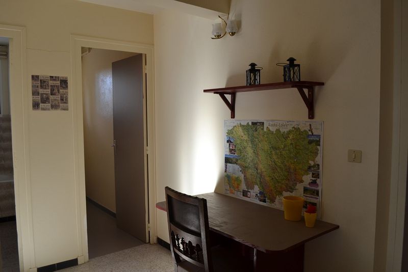 Appartement Rez de chaussée, proche centre village. Jardin