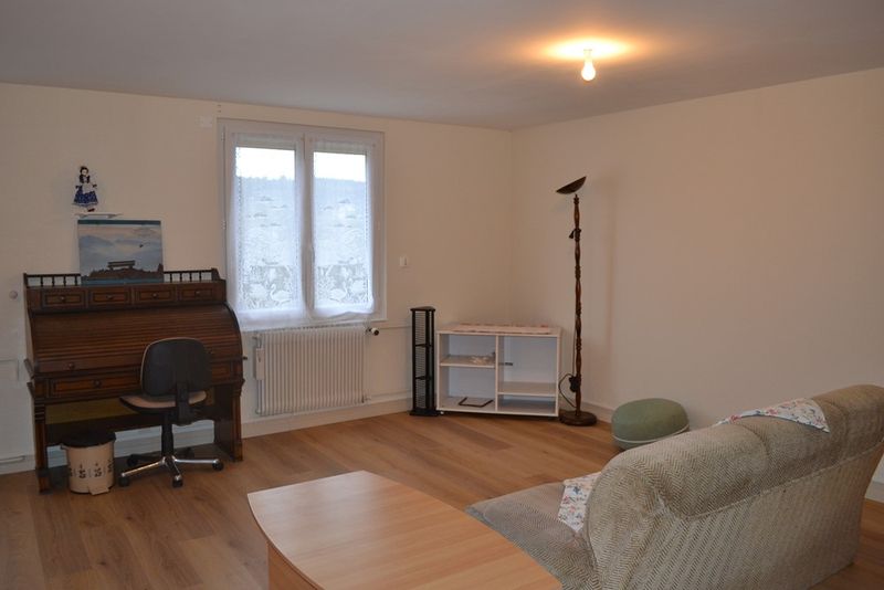 Appartement Le Chambon sur Lignon 100m². 3 chambres. Chauffage central fuel.