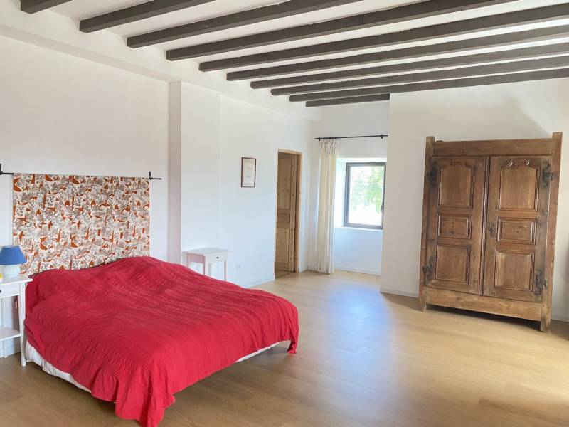 Ferme forte rénovée. Unique!