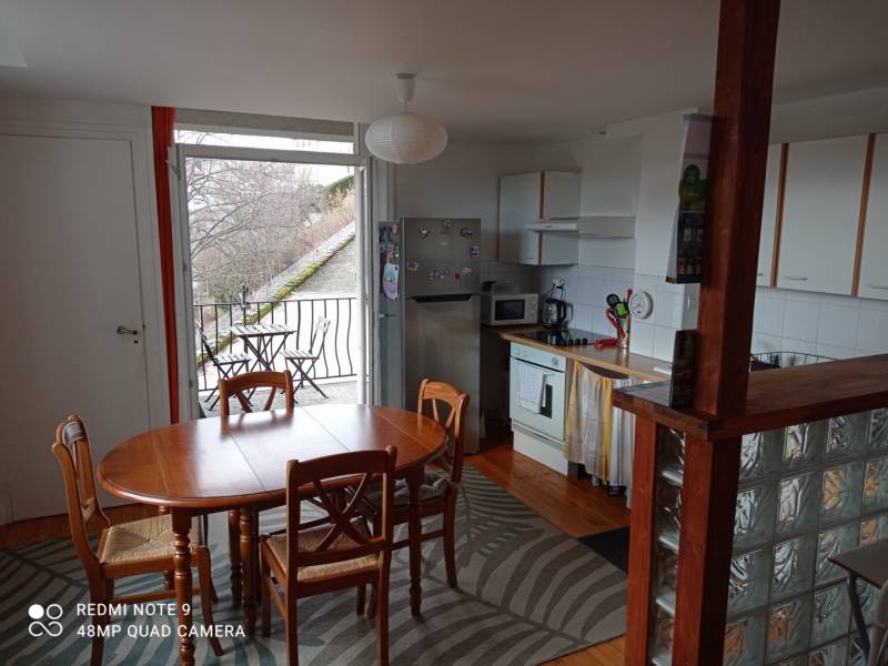 Appartement T3 avec balcon et garage proche du centre du village du Chambon sur Lignon