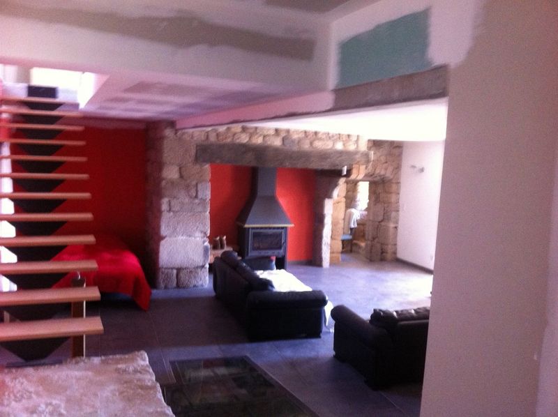 Ancienne ferme St Agrève Au sommet du Chiniac. Vue imprenable. Cachet et confort.