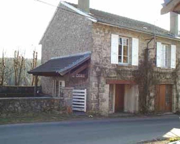 MAISON T6 LE CHAMBON SUR LIGNON MAISON 6 LE CHAMBON SUR LIGNON Haute-Loire