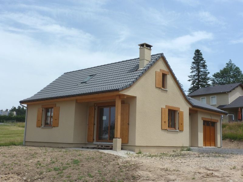 MAISON T4 Le Mazet St Voy Neuf. Lumineux. Terrain.