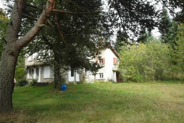 Maison bourgeoise T7 Campagne du Chambon sur Lignon