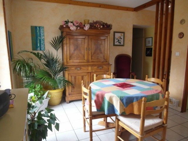 Appartement T4 LE CHAMBON SUR LIGNON CENTRE Appartement centre village avec grande terrasse