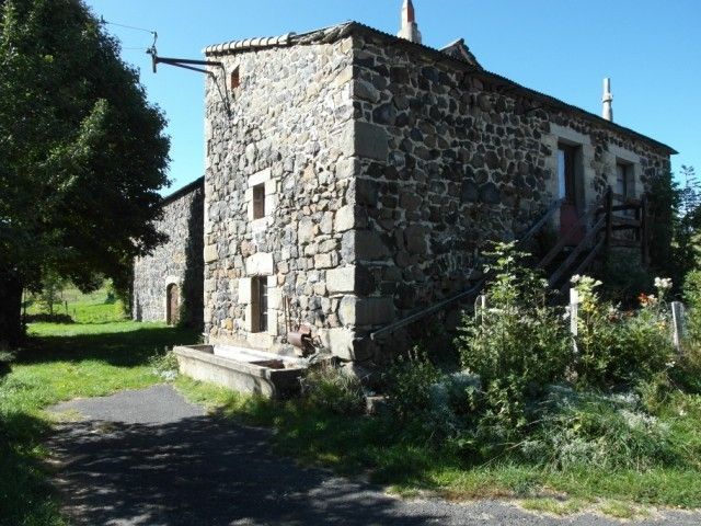 Plus d'un hectare T5 Campagne de Mars   Ferme à rénover avec 1 ha attenant