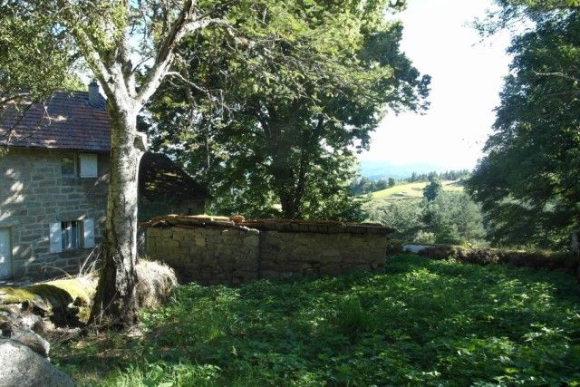 Ferme Campagne de Devesset 9 Hectares Ferme Campagne de Devesset Ardèche 9 Hectares