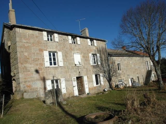 Carré d'habitation mitoyen au Chambon sur Lignon